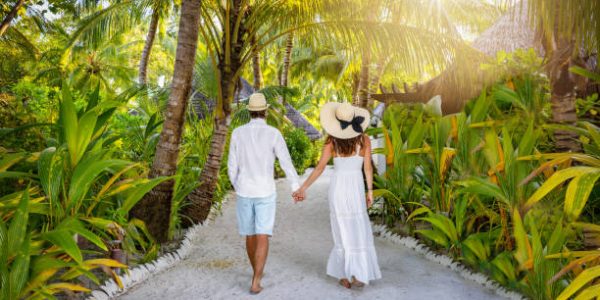 How to Plan a Last-Minute Trip Without Overpaying