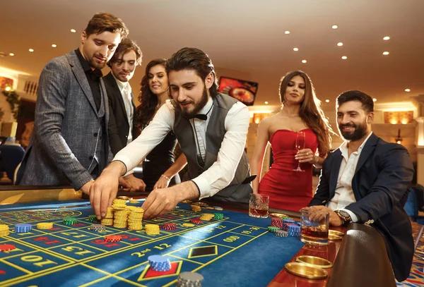 Expert Insights Into casino online france Industry Developments Today