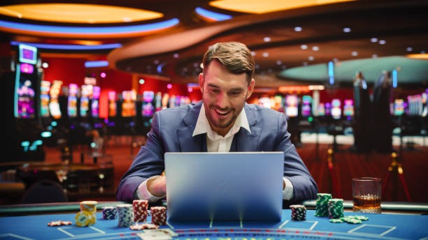 I Vantaggi di Utilizzare i Migliori Siti Poker Online