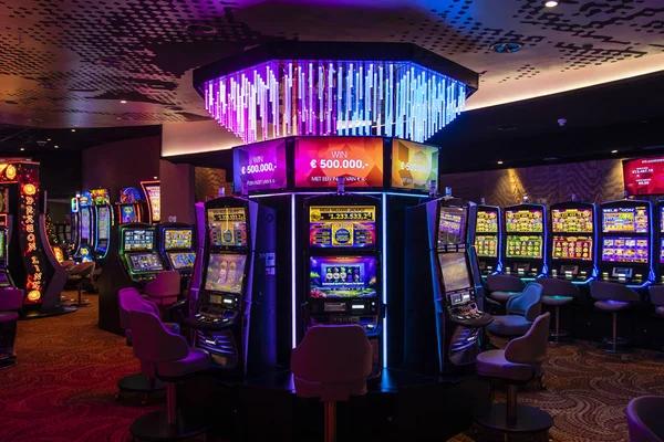 Find Live Dealer Entertainment With Online Casino Cambodia Platforms