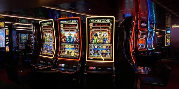 Discover Mobile Features Across the Online Casino Israel Industry